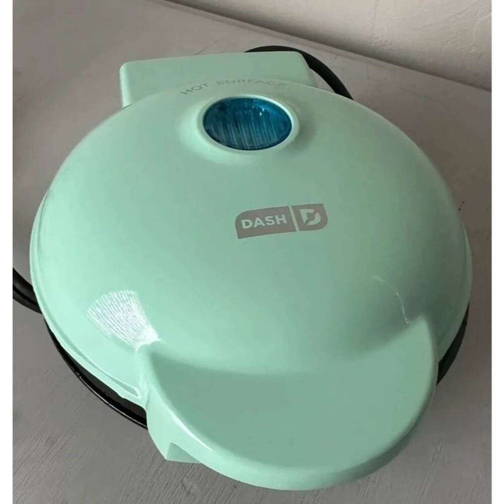 Mini Dash waffle iron